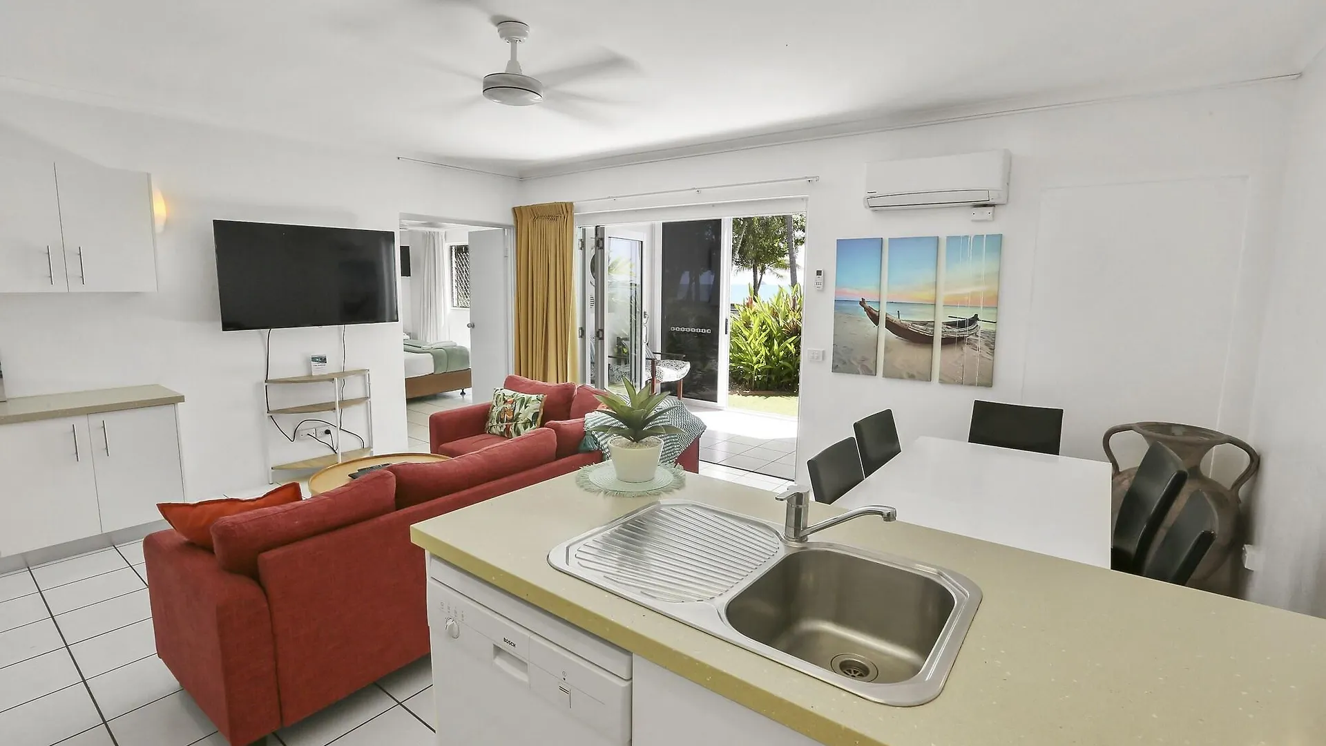 Agincourt Beachfront Apartments Клифтон-Бич Апарт-отель