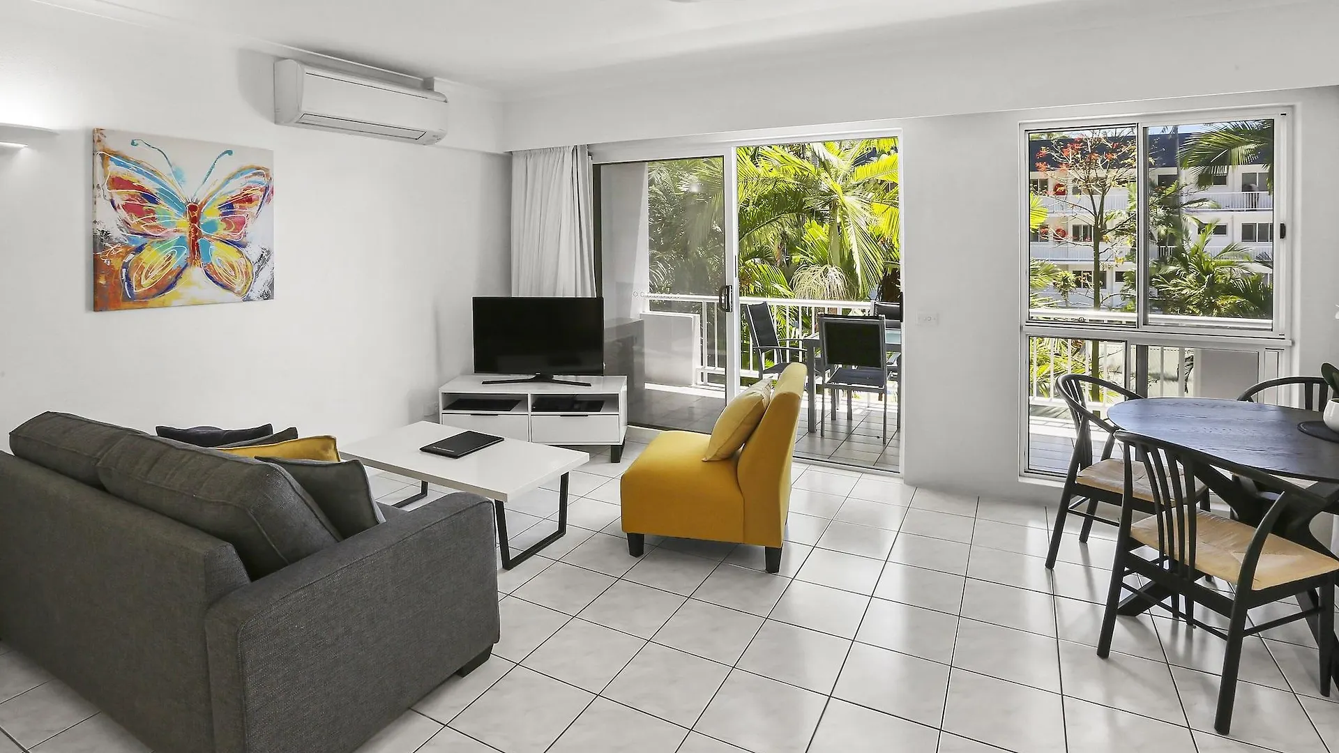 **** Апарт-отель Agincourt Beachfront Apartments Клифтон-Бич Австралия