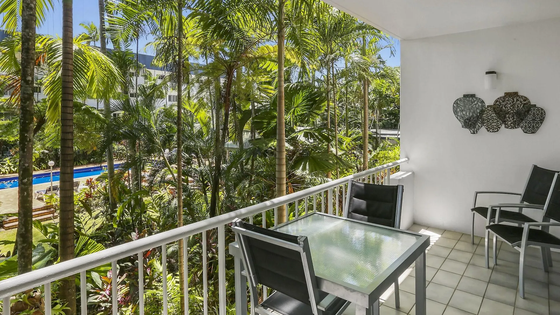 Agincourt Beachfront Apartments Клифтон-Бич 4*,