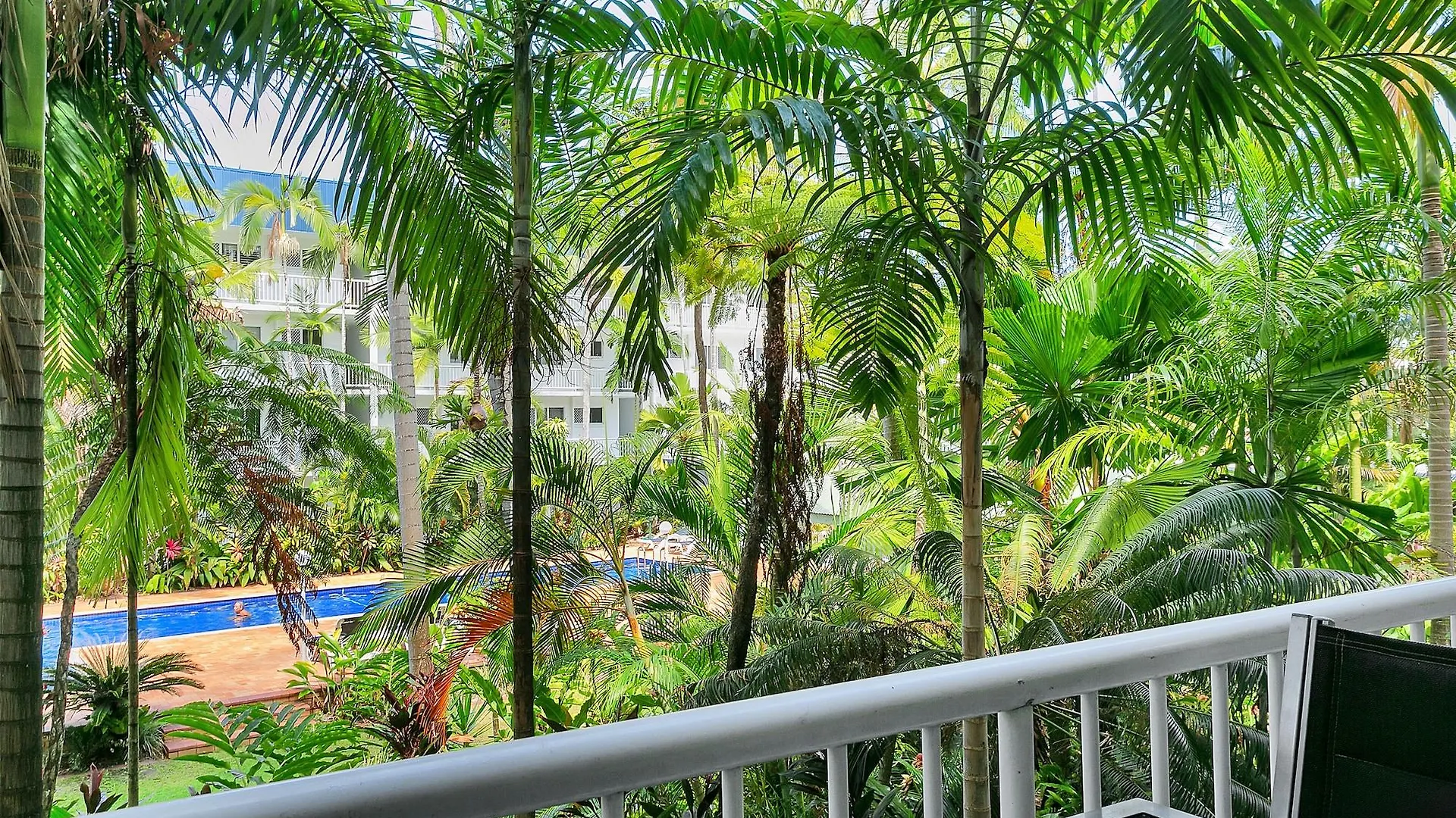Agincourt Beachfront Apartments Клифтон-Бич