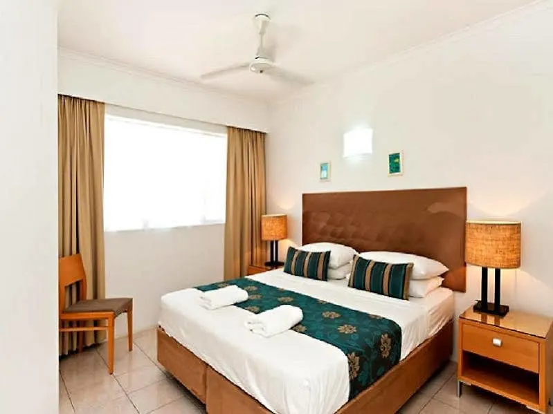 Agincourt Beachfront Apartments Клифтон-Бич 4*,