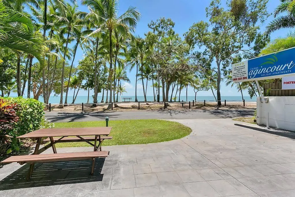 Апарт-отель Agincourt Beachfront Apartments Клифтон-Бич