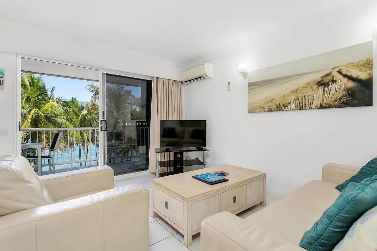 Agincourt Beachfront Apartments Clifton Beach Apart-hotel