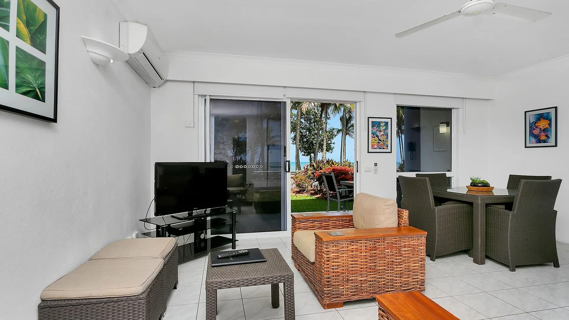 **** Apart-hotel Agincourt Beachfront Apartments Clifton Beach Austrália