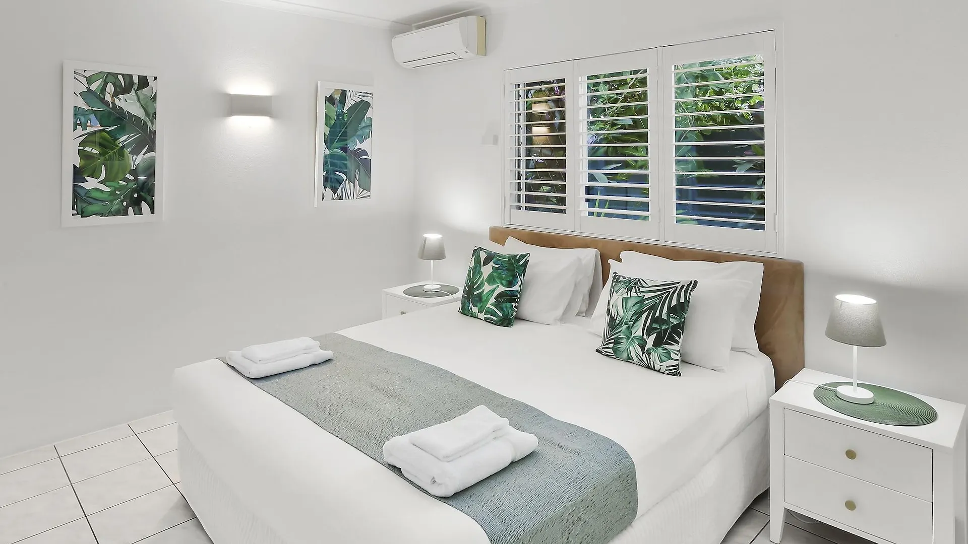Agincourt Beachfront Apartments Clifton Beach Apart-hotel