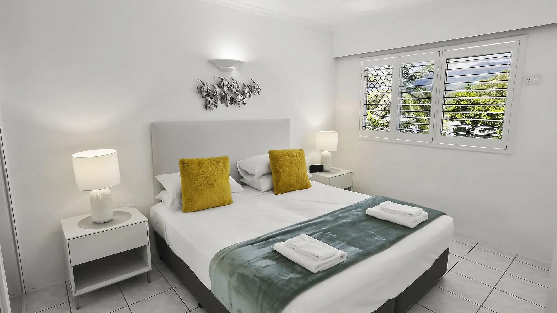 Agincourt Beachfront Apartments Clifton Beach 4*,  Austrália