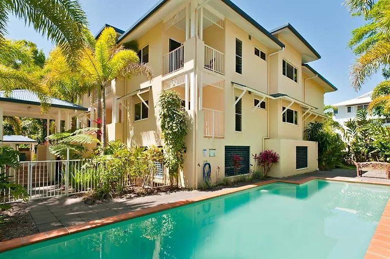 Agincourt Beachfront Apartments Clifton Beach 4*,