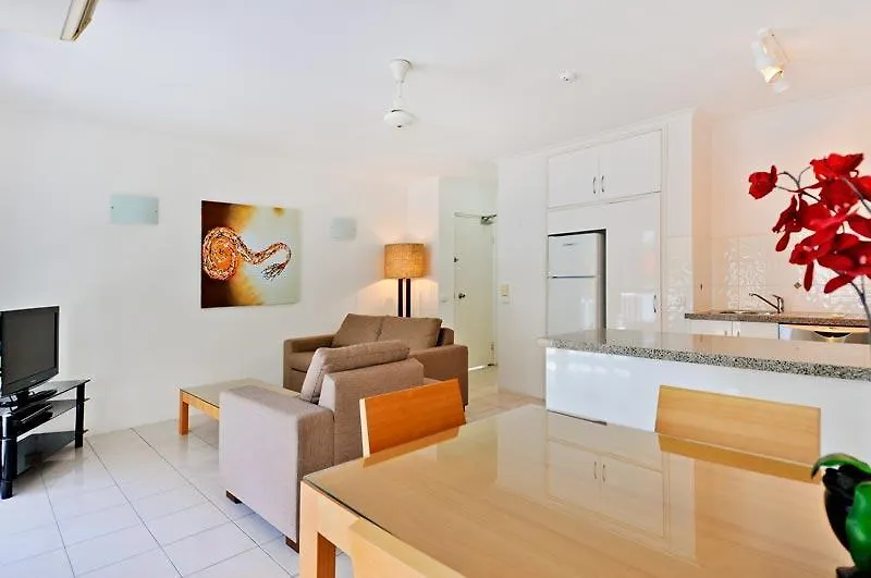 Agincourt Beachfront Apartments Clifton Beach